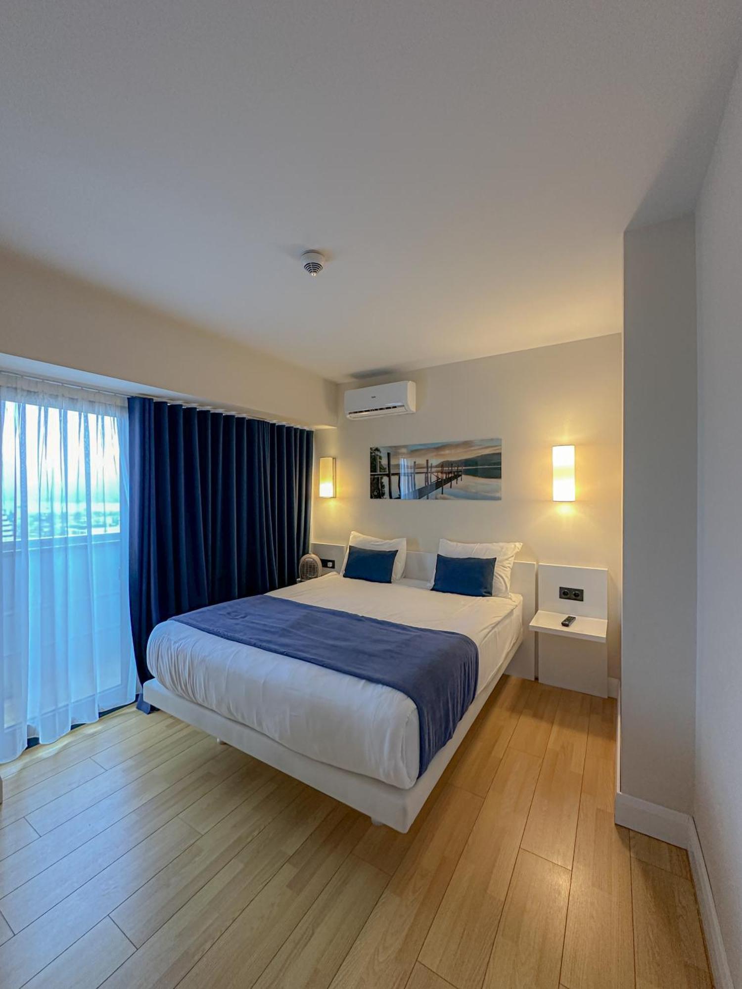 Luxury Batumi Hotel Buitenkant foto