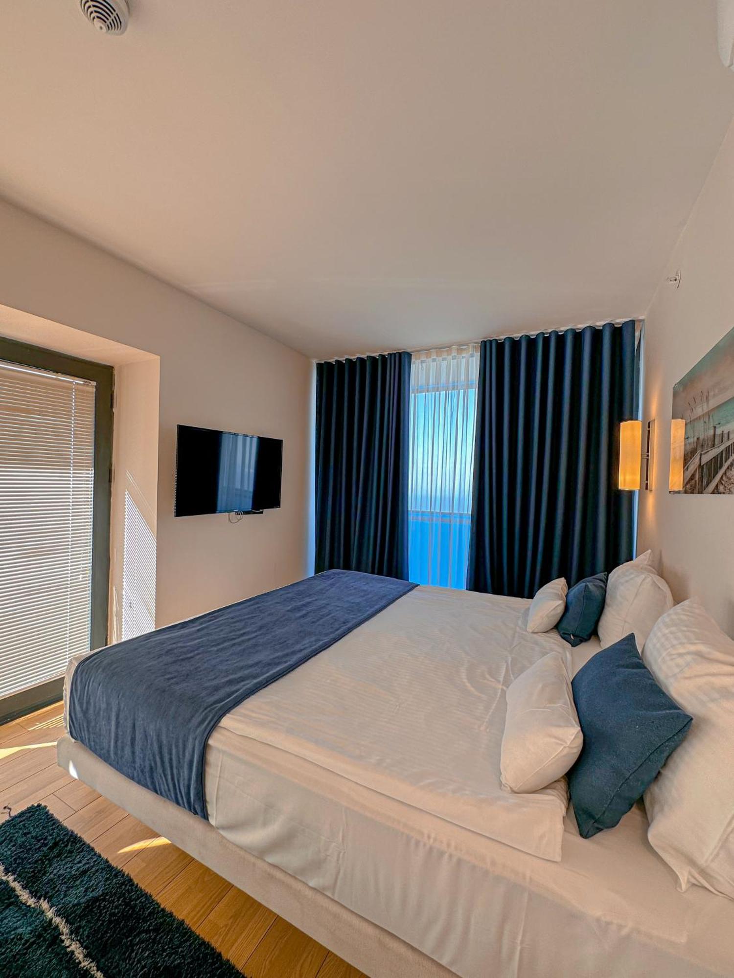Luxury Batumi Hotel Buitenkant foto