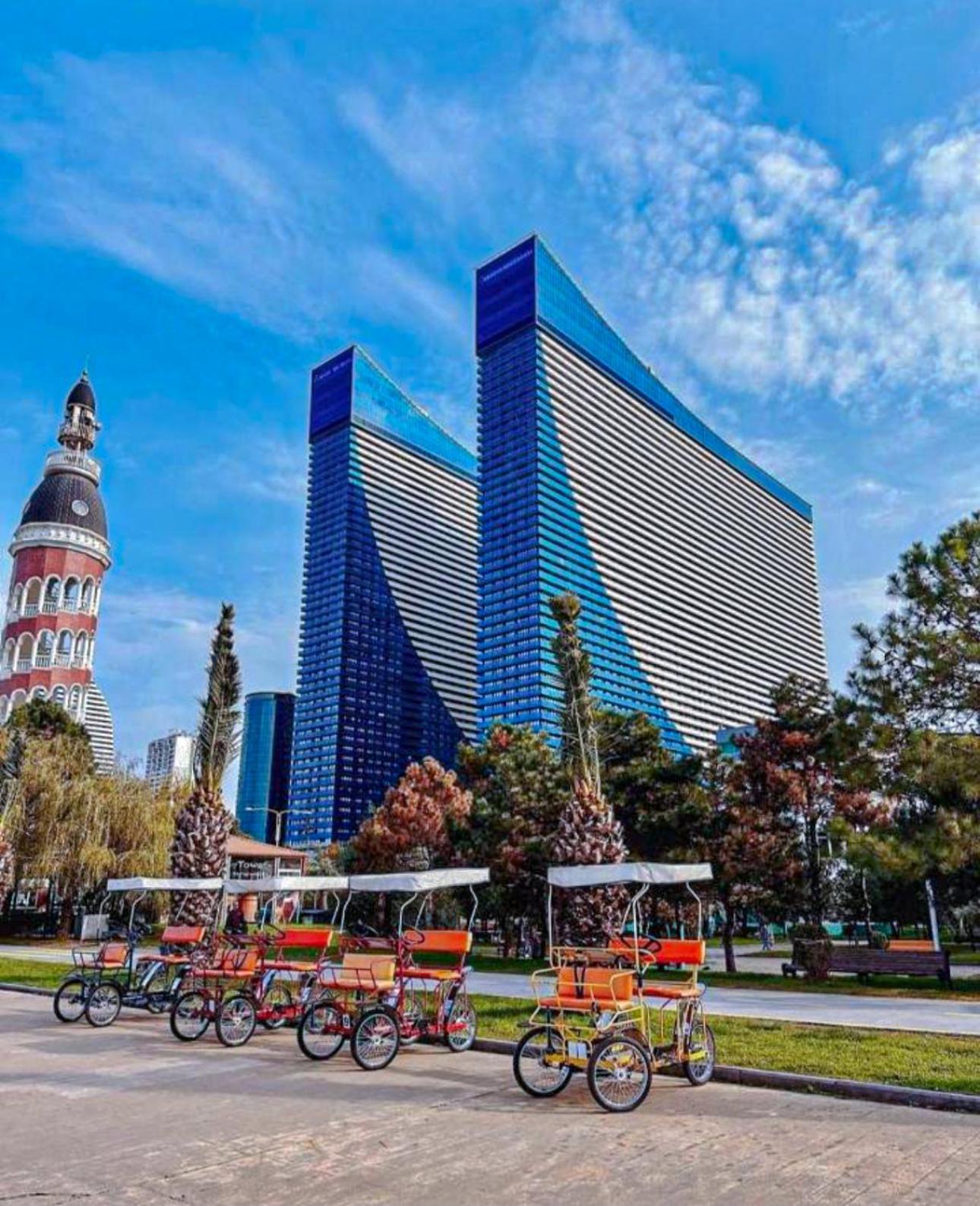 Luxury Batumi Hotel Buitenkant foto
