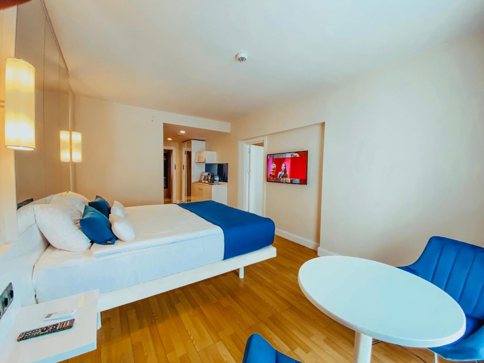 Luxury Batumi Hotel Buitenkant foto
