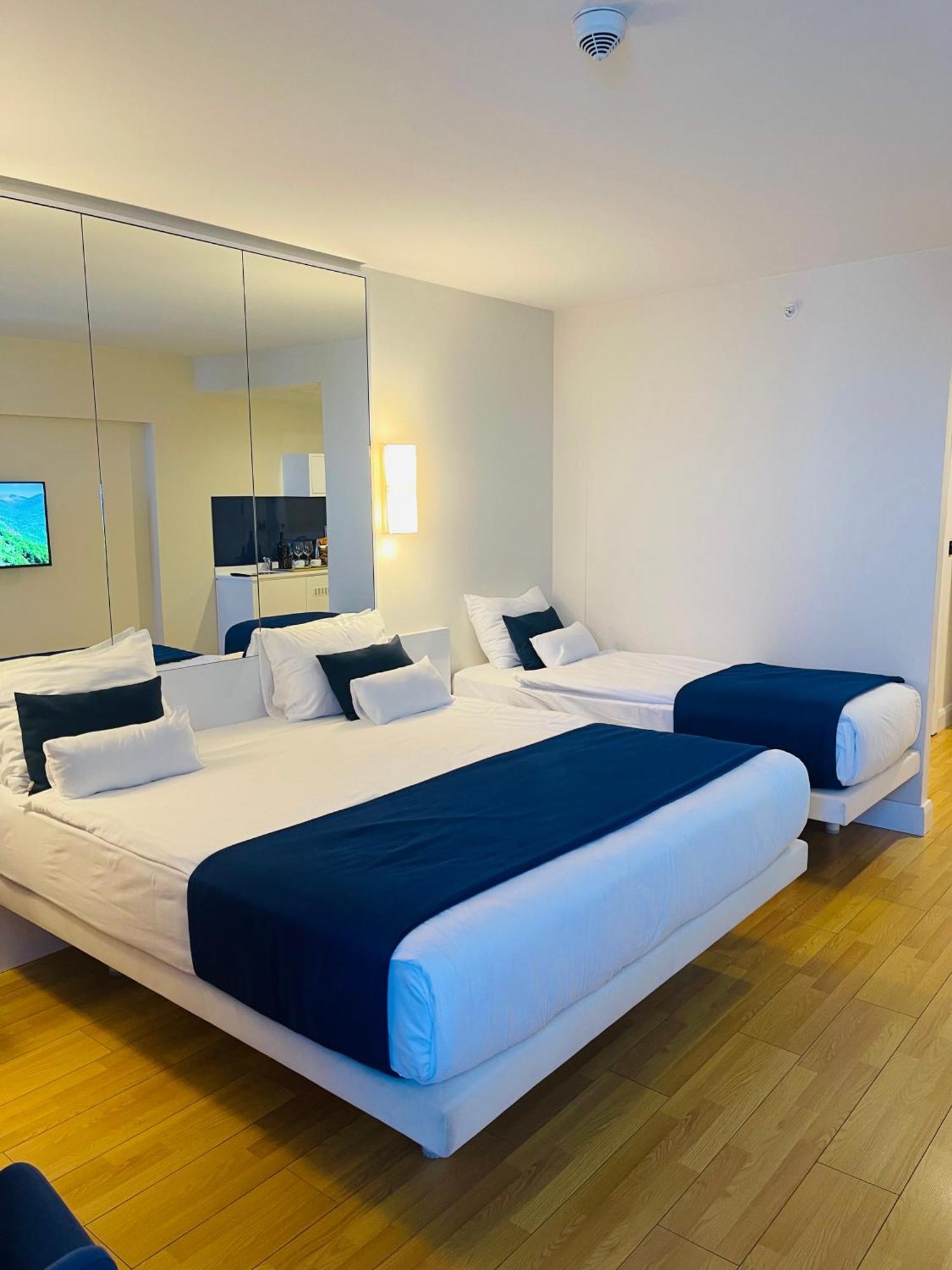 Luxury Batumi Hotel Buitenkant foto