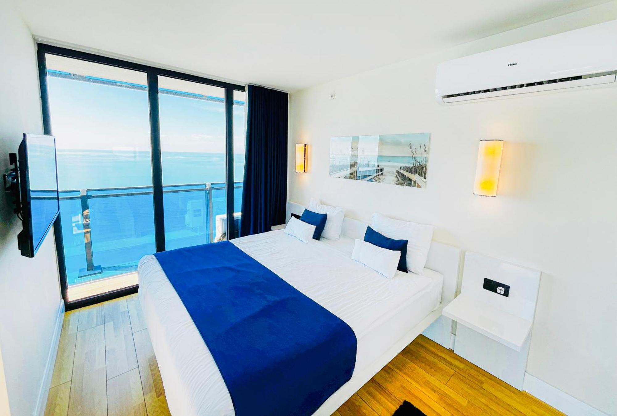 Luxury Batumi Hotel Buitenkant foto