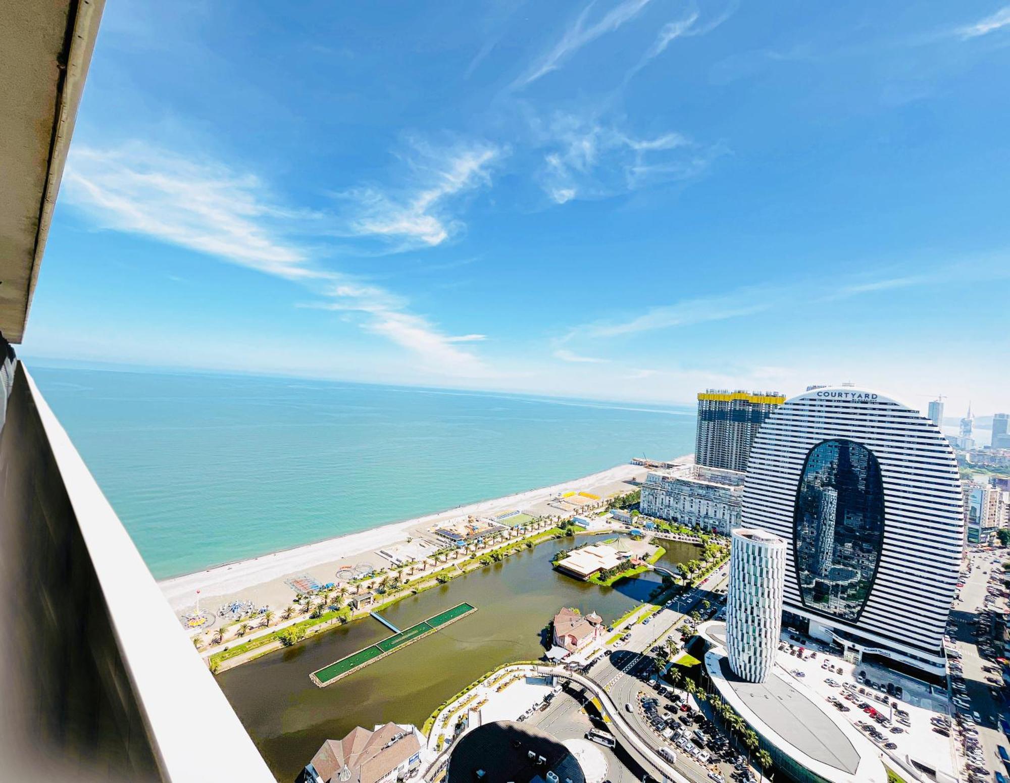 Luxury Batumi Hotel Buitenkant foto