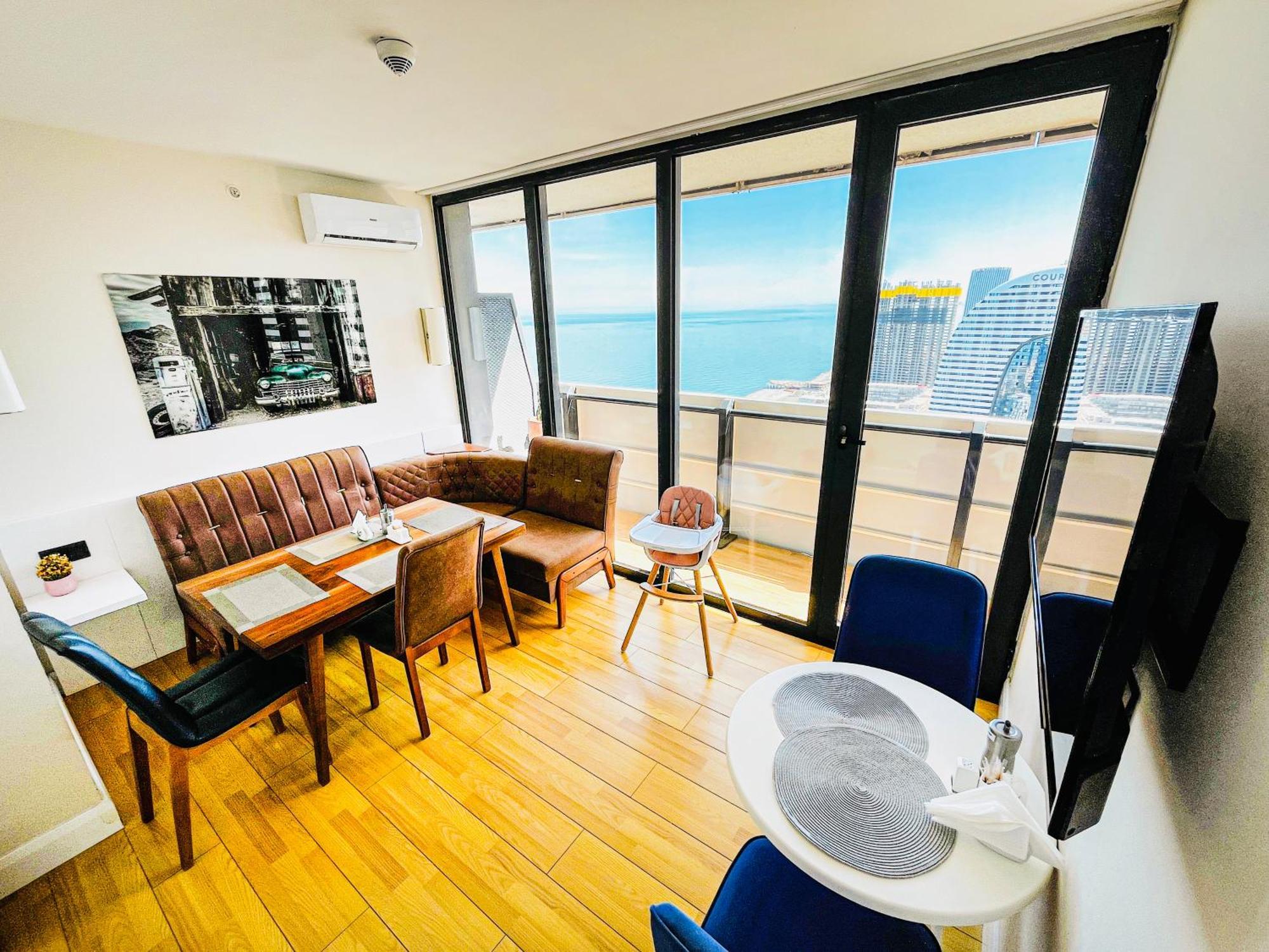 Luxury Batumi Hotel Buitenkant foto