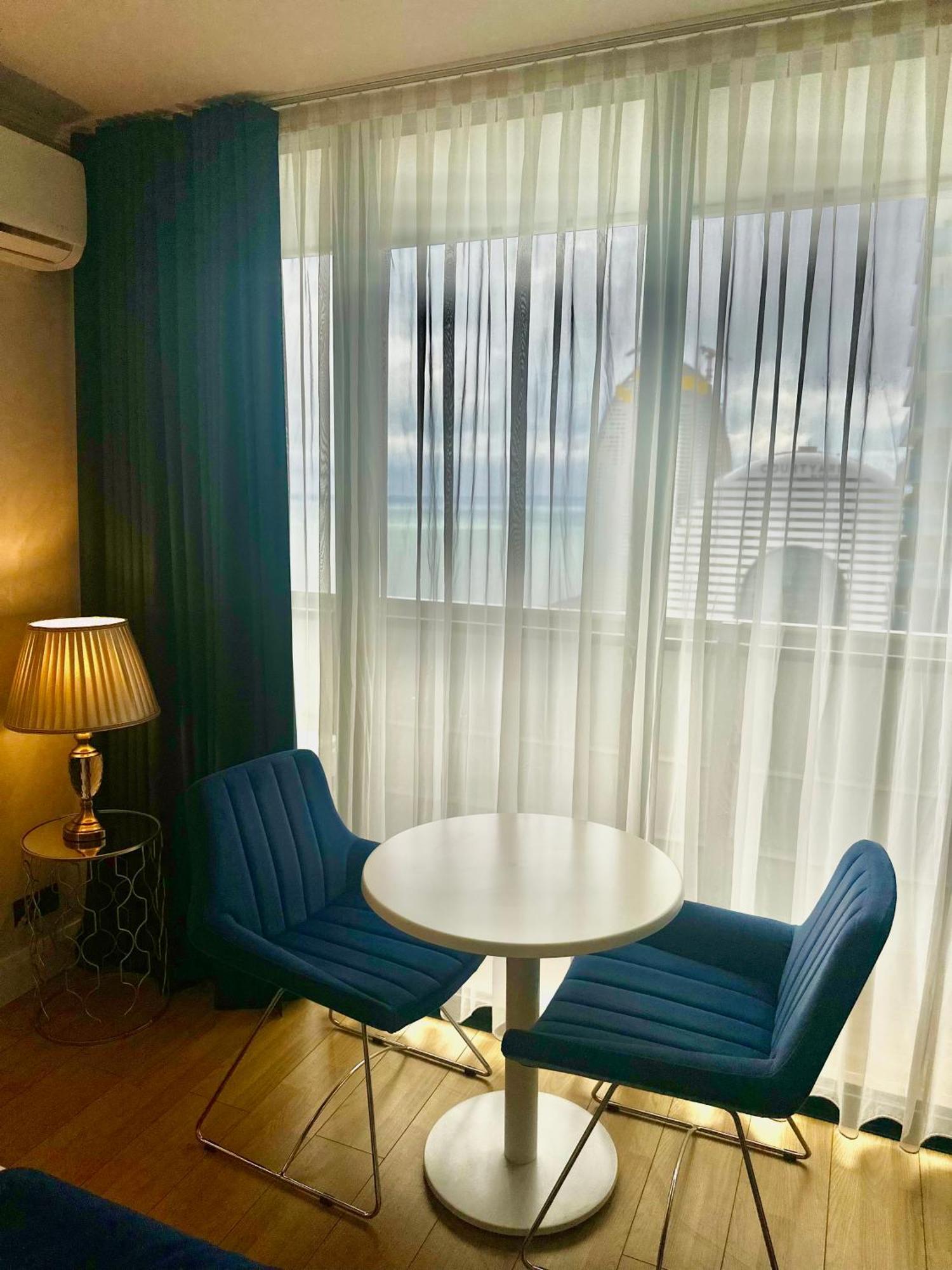Luxury Batumi Hotel Buitenkant foto