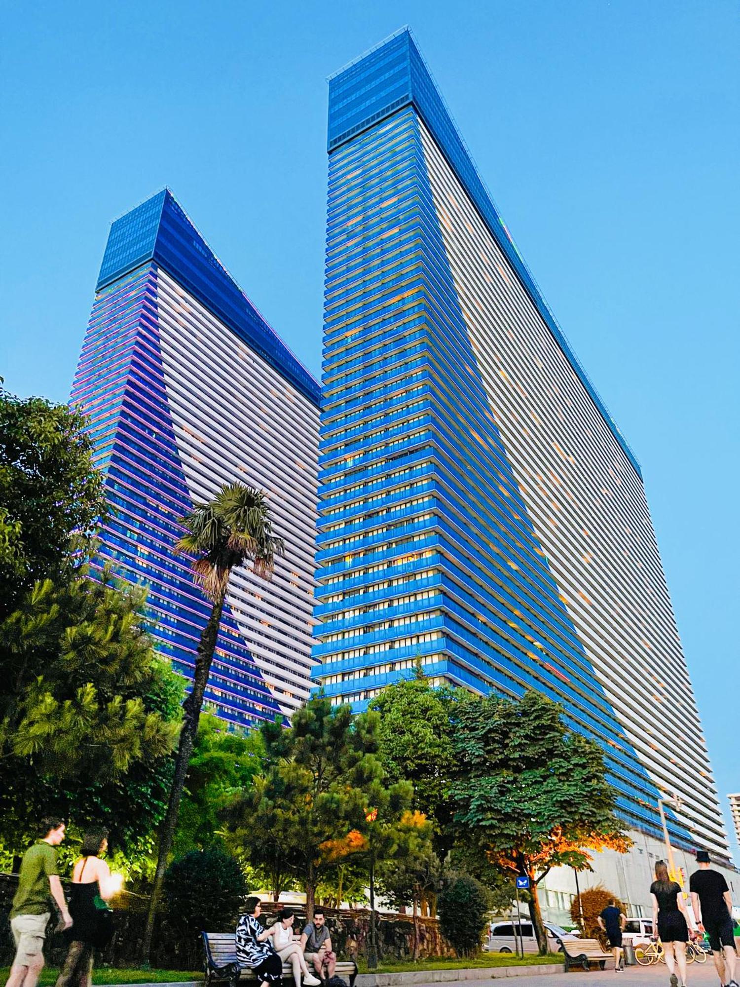 Luxury Batumi Hotel Buitenkant foto