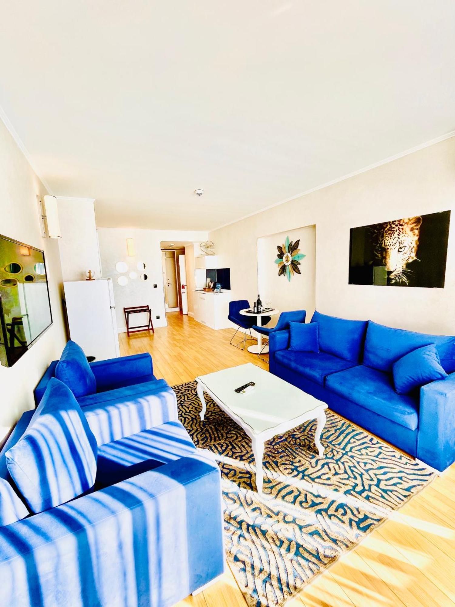 Luxury Batumi Hotel Buitenkant foto